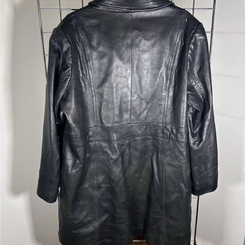 Avanti New York Women's Leather Size 2X.  Used In Good Condition - Picture 3 of 6